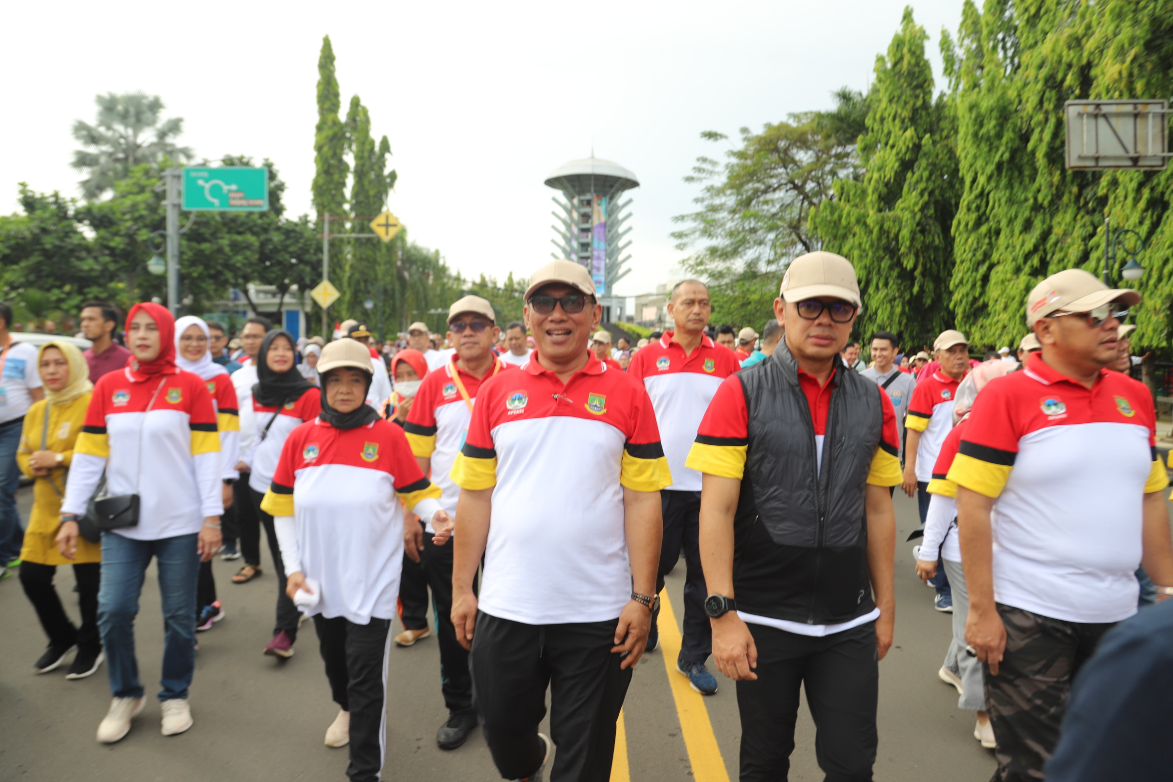 Jalan Sehat 25 Wali Kota Peserta Rakorkomwil Apeksi Jadi Ajang Promosikan UMKM dan Budaya Kota Cilegon