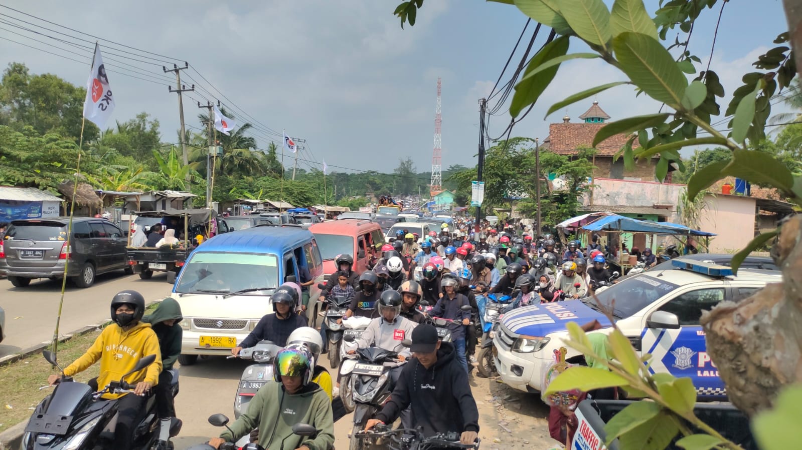 One Way Kembali Diterapkan di Lokasi Wisata Anyer-Cinangka Saat Weekend