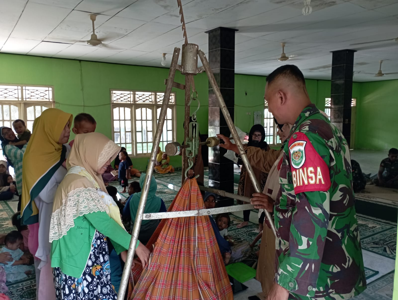 Kodim Cilegon Cek Kesehatan Ibu-ibu dan Anak Balita