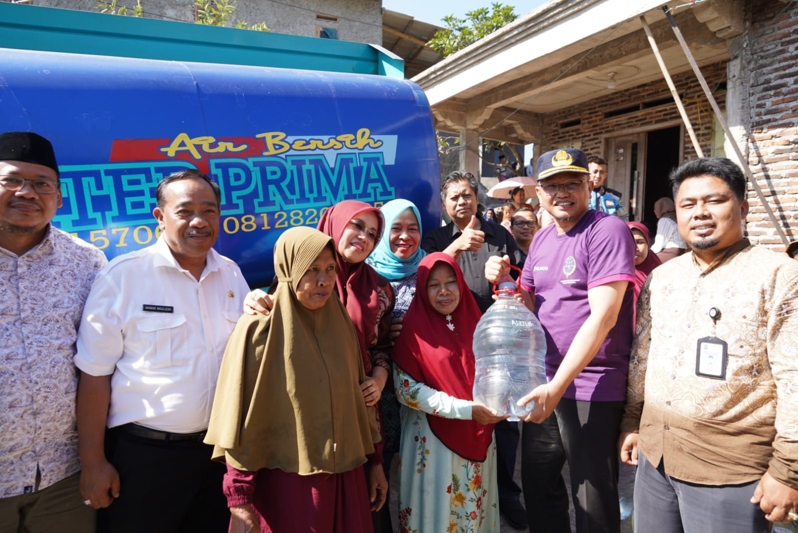 Kerahkan Kepala OPD dan BUMD, Pemkot Cilegon Salurkan Bantuan Air Bersih ke Tembulun