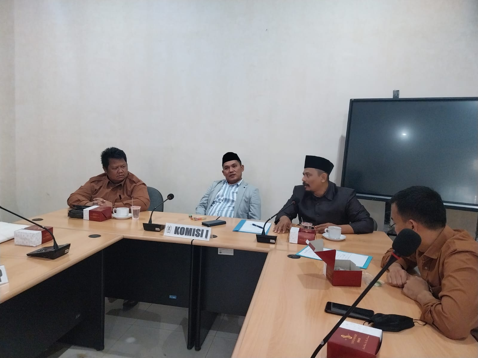Komisi I Minta Pemkot Tindak Tegas Perusahaan Pelanggar Izin Usaha