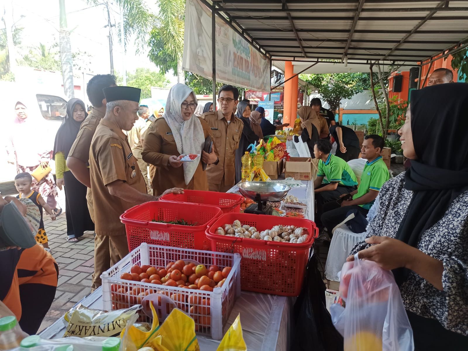 Tekan Harga Kebutuhan Pokok, Disperindag Cilegon Gelar Operasi Pasar