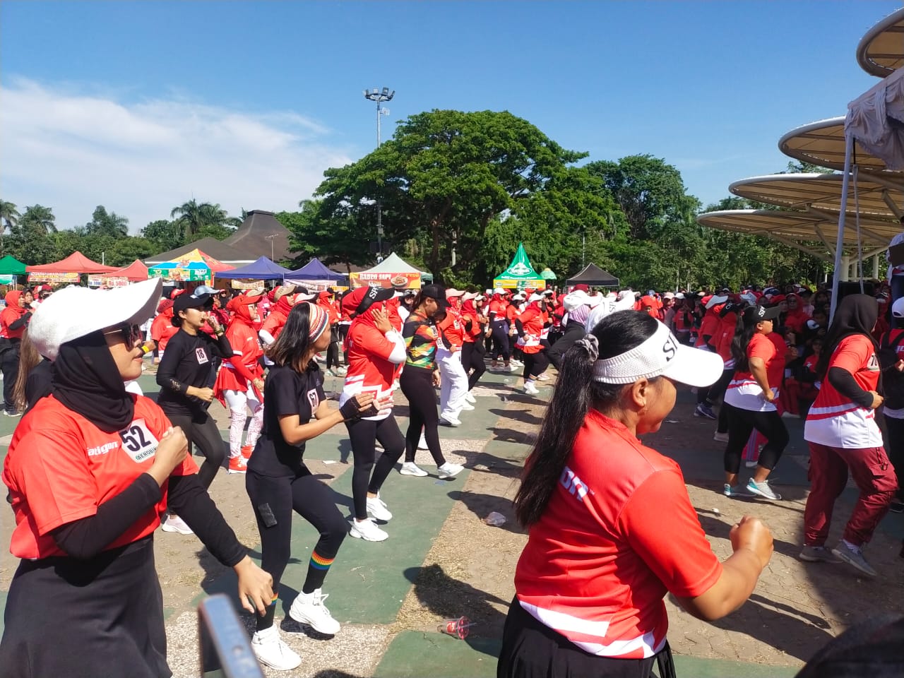 Ribuan Emak-Emak Cilegon Antusias Ikuti Senam Bersama PISC