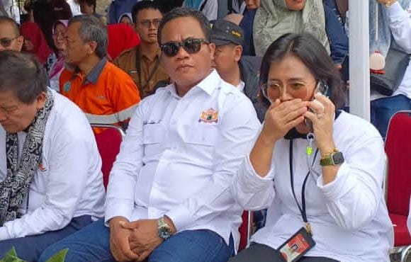 Tokoh Masyarakat Kepuh Apresiasi Kelompok PAMSA-BM Salurkan Air Siap Minum