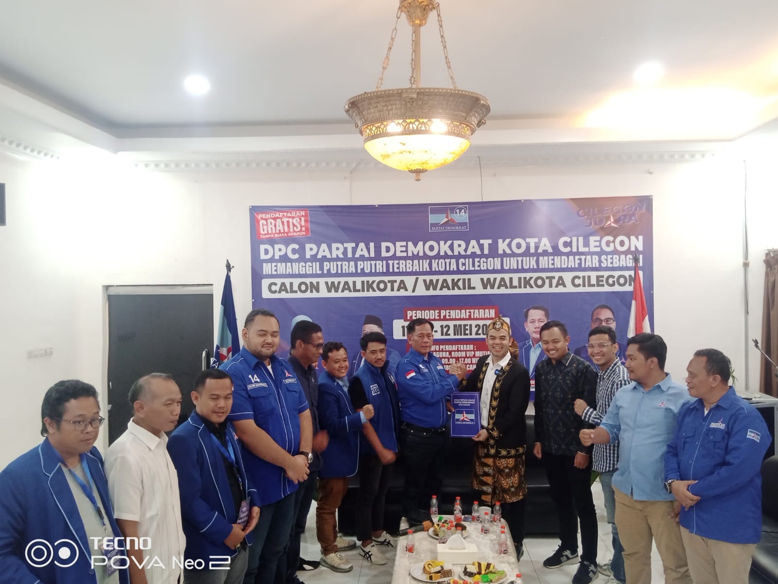 Dede Rohana Putra Serahkan Berkas Bacalon Walikota Ke Demokrat