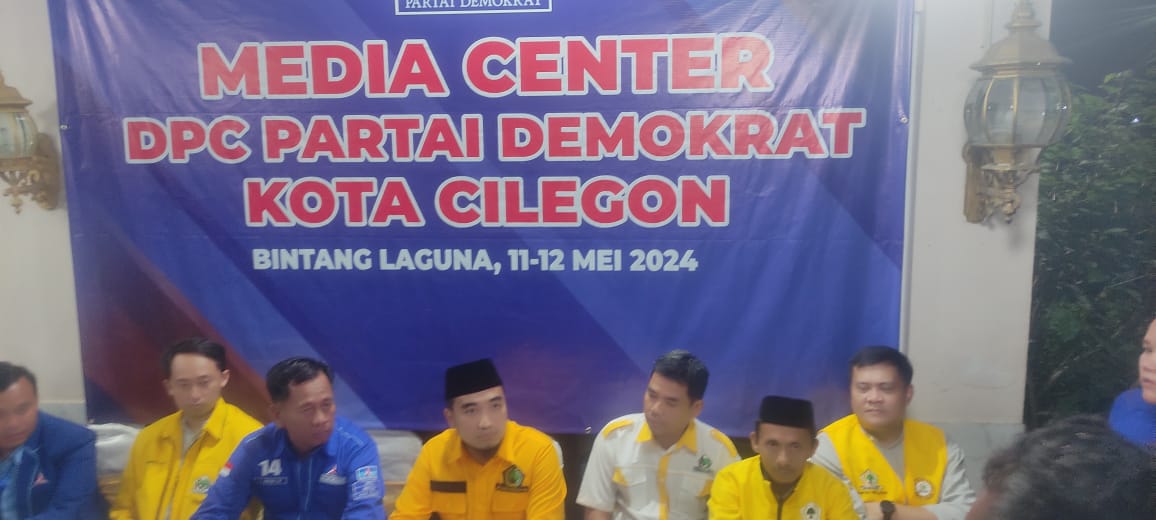 Robinsar Serahkan Formulir Pendaftaran Penjaringan Bacalon Walikota Ke Partai Demokrat