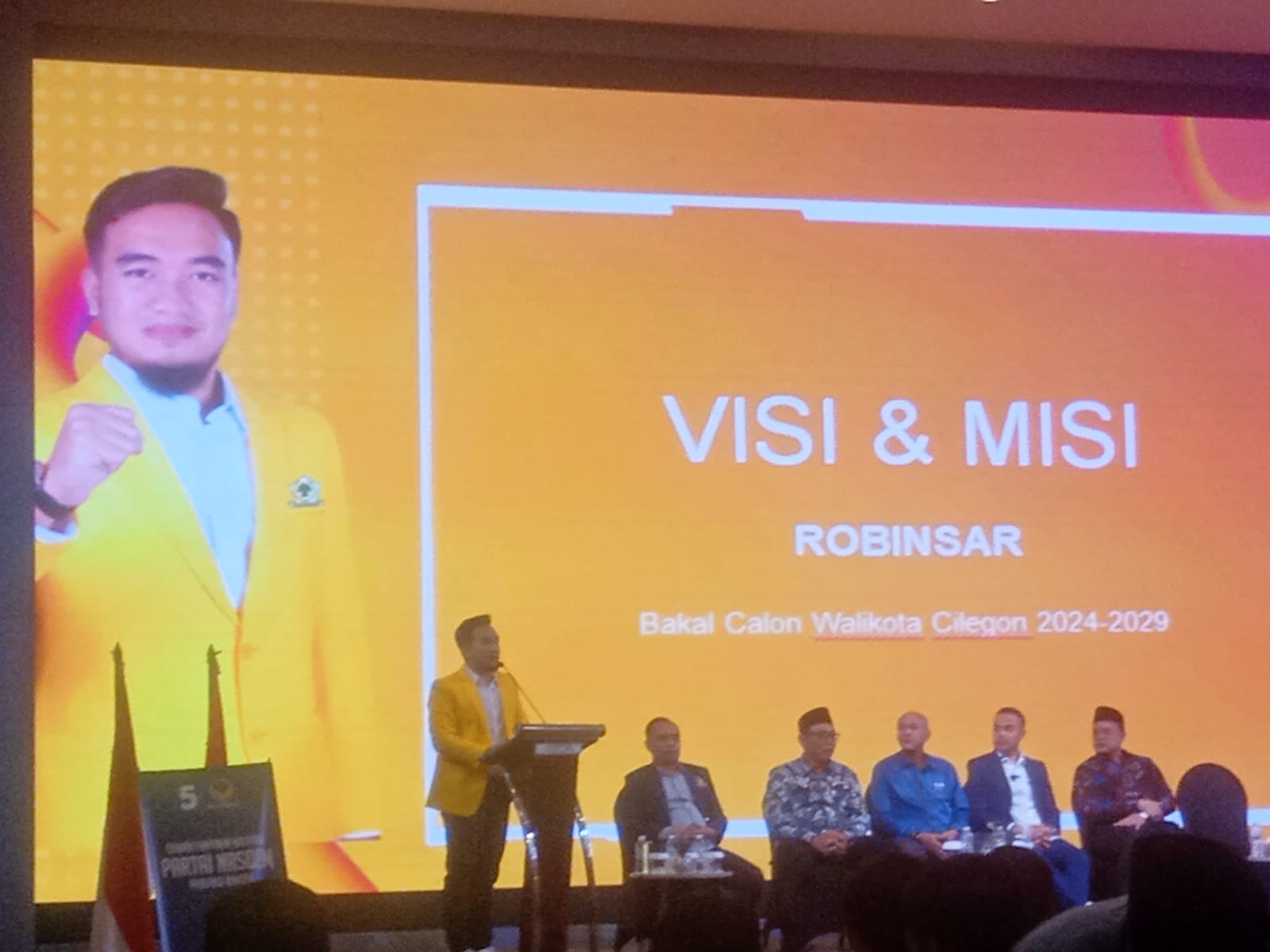 Sampaikan Visi Misi di NasDem, Robinsar Singgung Soal Pengangguran di Cilegon