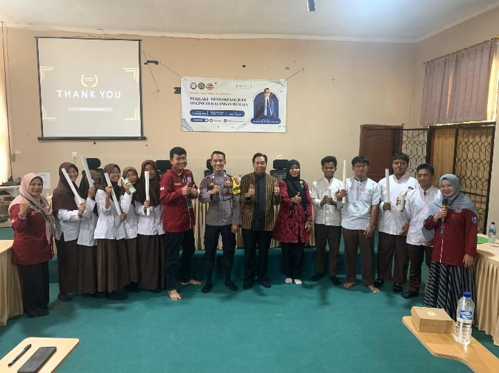 Cegah Dampak Judi Online di Kalangan Generasi Muda, KKM 42 Uniba Adakan Seminar Hukum