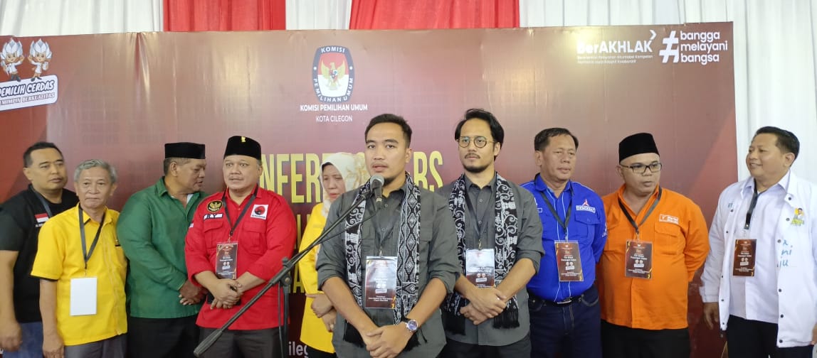 Komitmen Tidak Memperkaya Diri, Robinsar-Fajar Daftar ke KPU Cilegon di Hari Terakhir