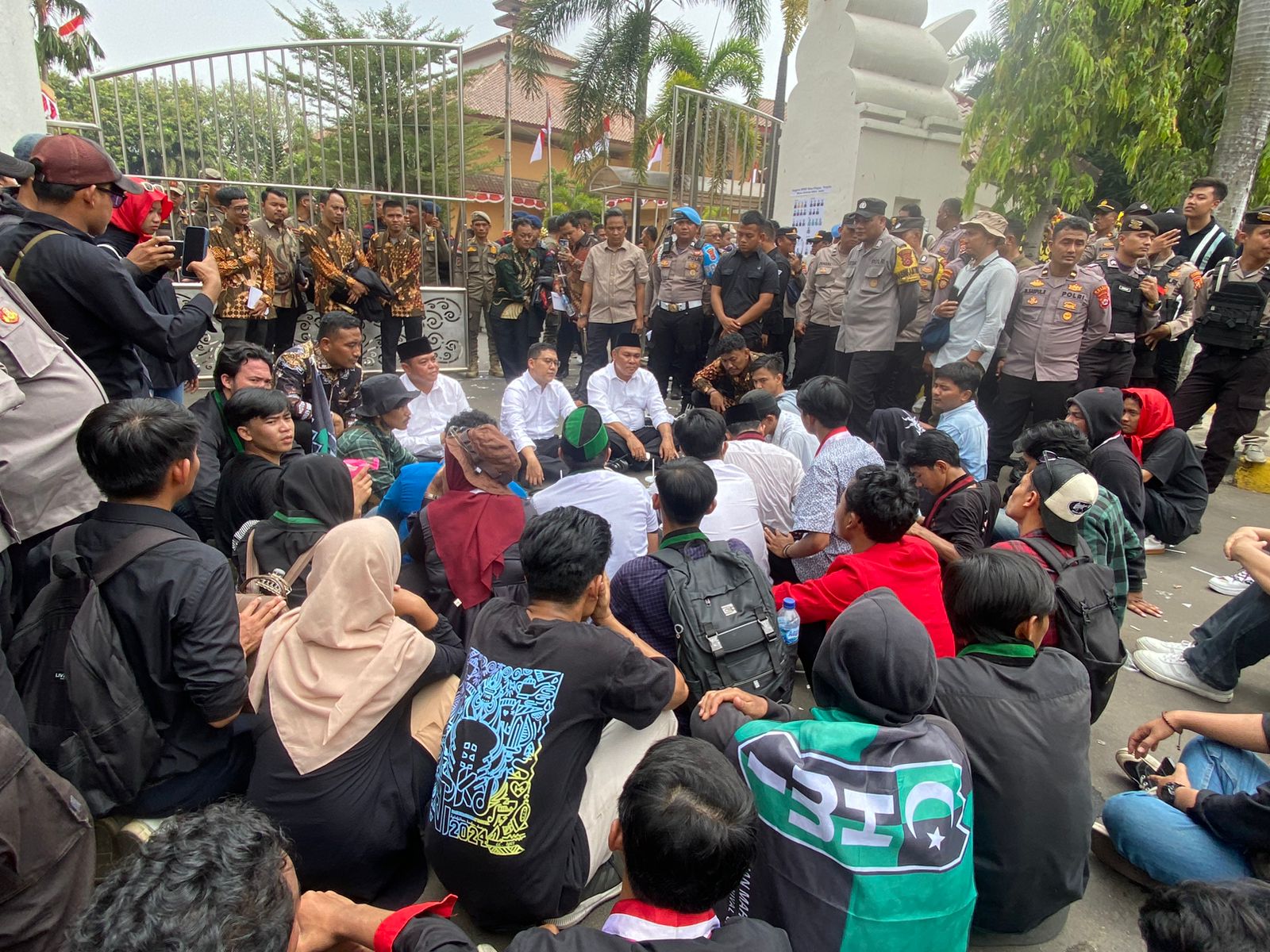 Forum Mahasiswa Cilegon Minta Dewan Baru Utamakan Kepentingan Rakyat
