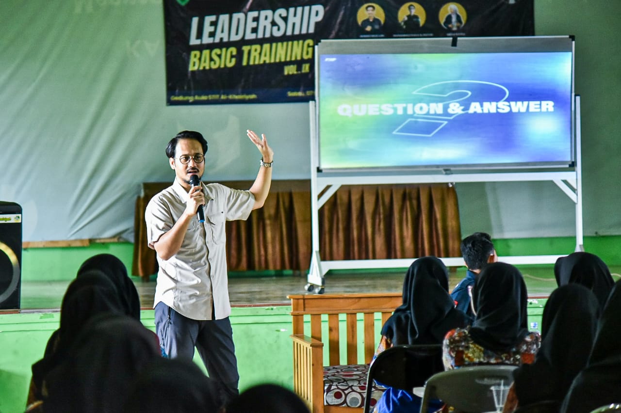 Calon Wakil Wali Kota Cilegon Fajar Minta Mahasiswa Kritis dan Berani Bersuara
