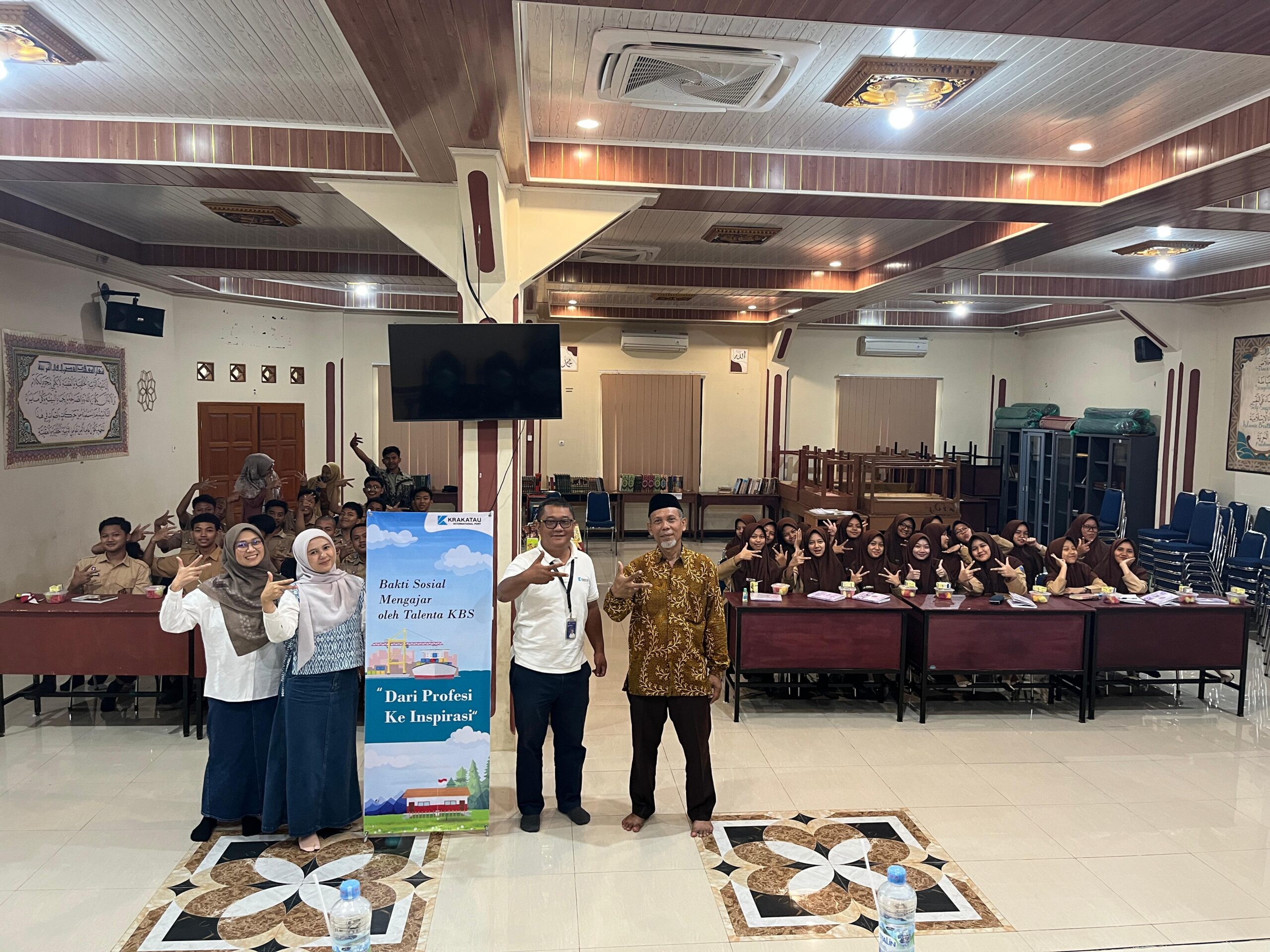 Talenta KBS Mengajar, Berbagi Inspirasi ke Siswa Hingga Mahasiswa