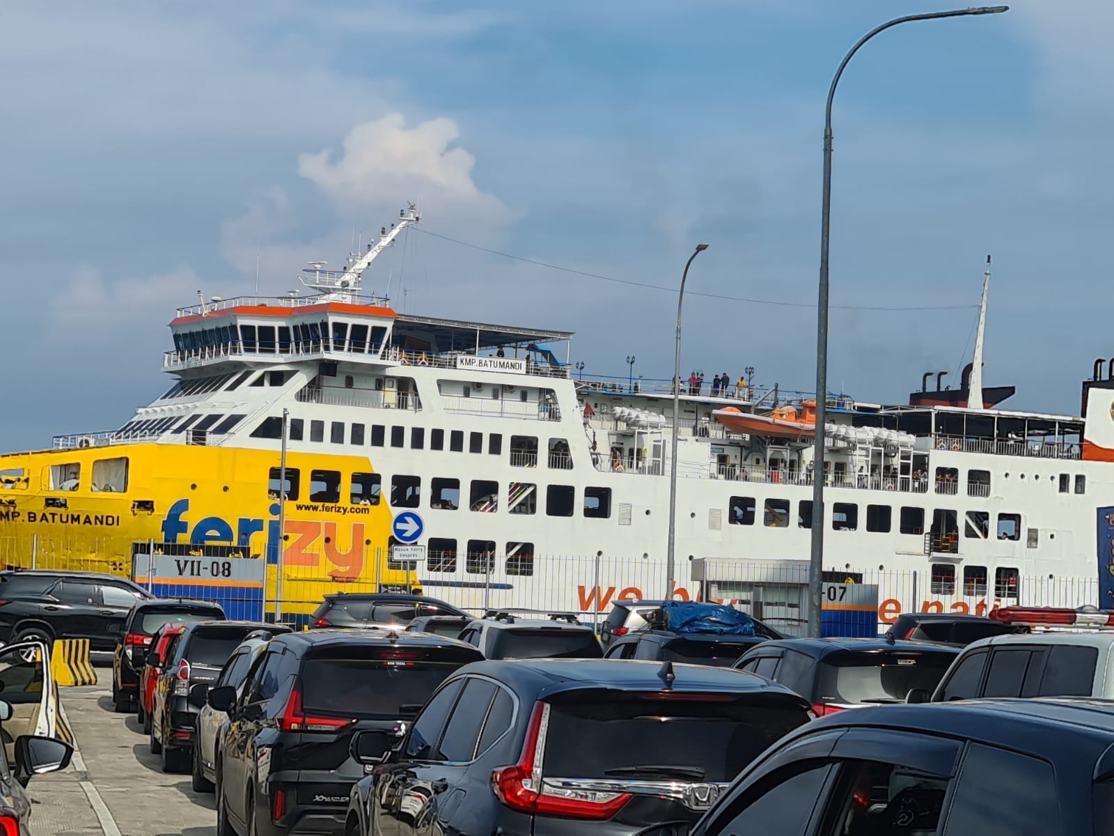 H+7 Lebaran, ASDP Catat 780 Ribu Pemudik dan 200 Ribu Unit Kendaraan Telah Kembali dari Sumatera ke Jawa