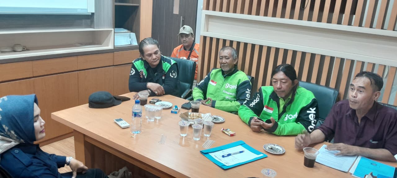 Driver Ojol Cilegon Temui Fraksi NasDem, Desak Regulasi Aplikasi dan Pengakuan sebagai Pekerja
