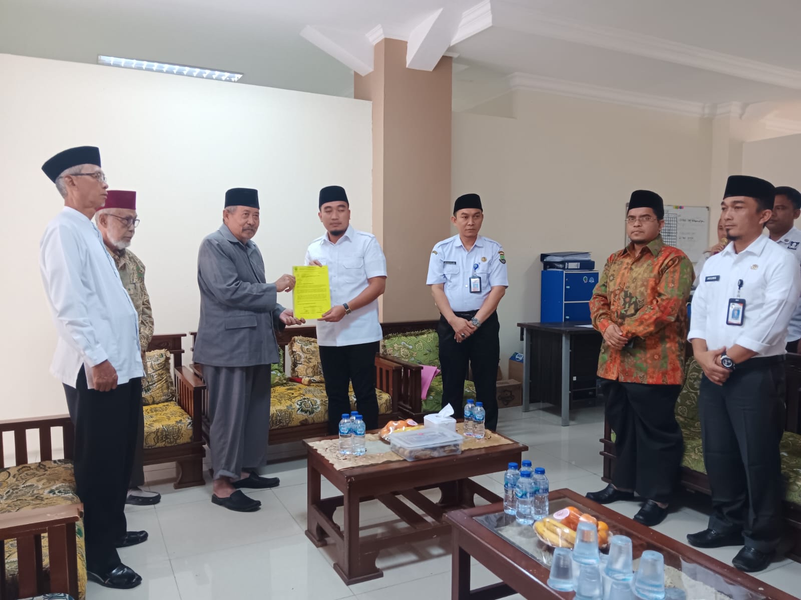 Pengelolaan Masjid Agung Cilegon dan Islamic Center Diserahkan ke Pemkot