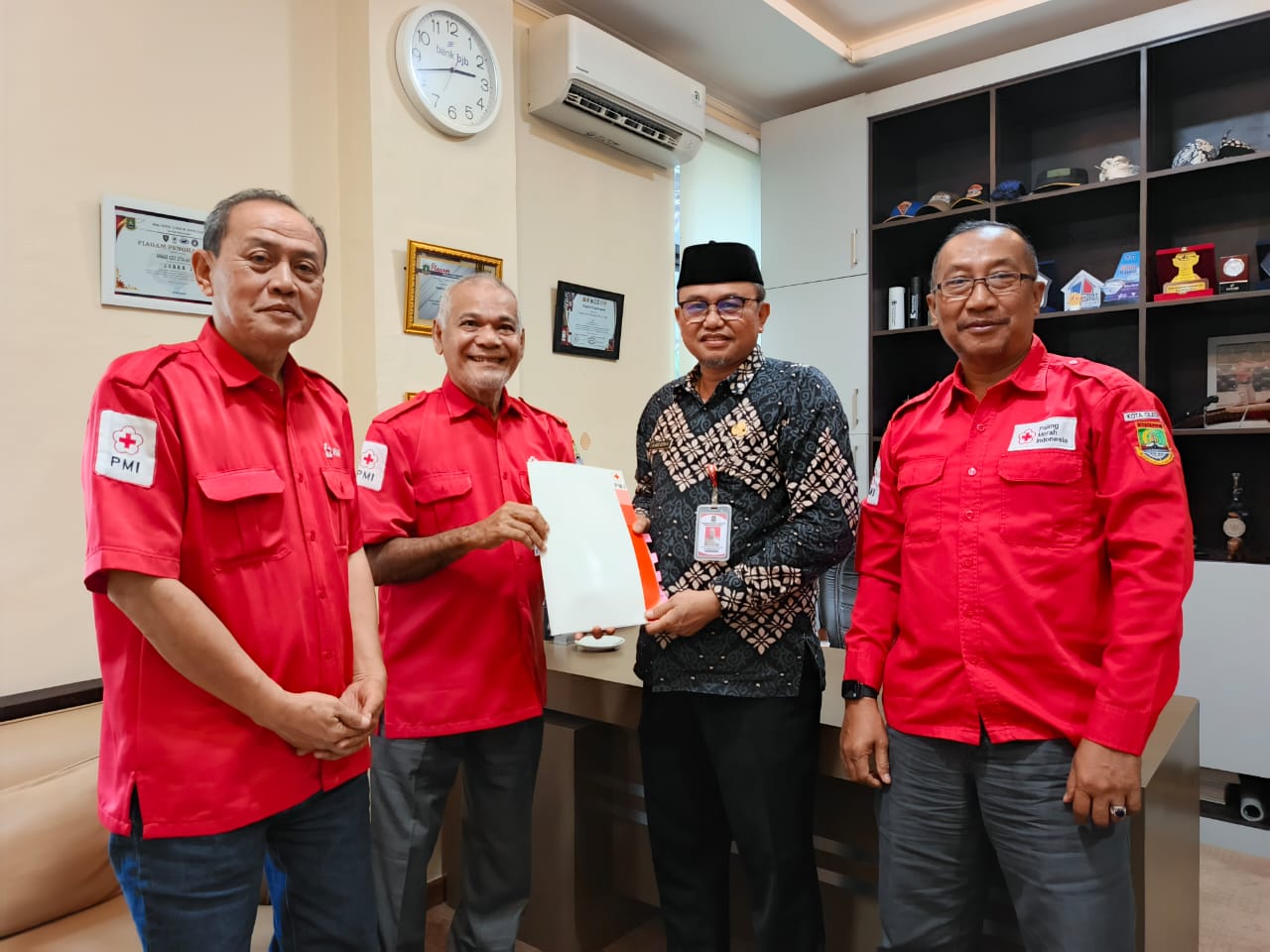 PMI Sampaikan Laporan Penanggulangan Banjir kepada Pemerintah Kota Cilegon