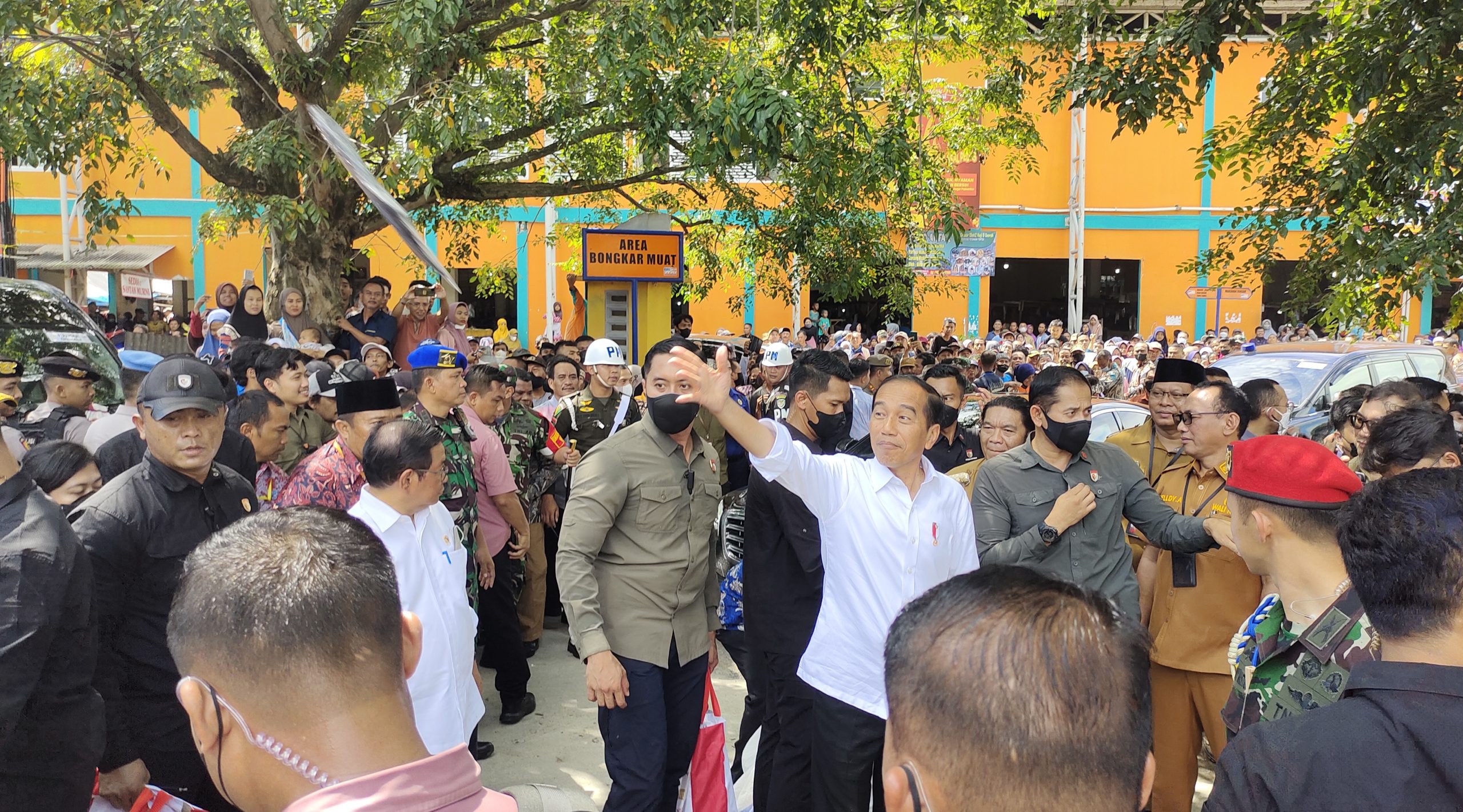 Besok Presiden Jokowi Temui Pedagang Kaki Lima di Pasar Kranggot Cilegon
