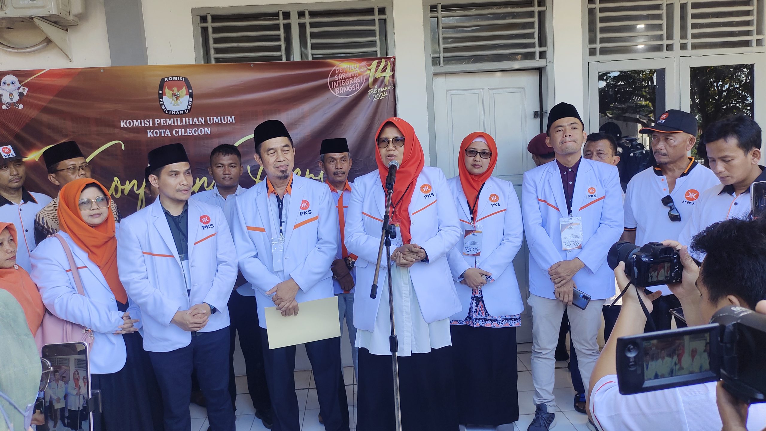 PKS Cilegon Resmi Daftarkan Bacaleg ke KPU