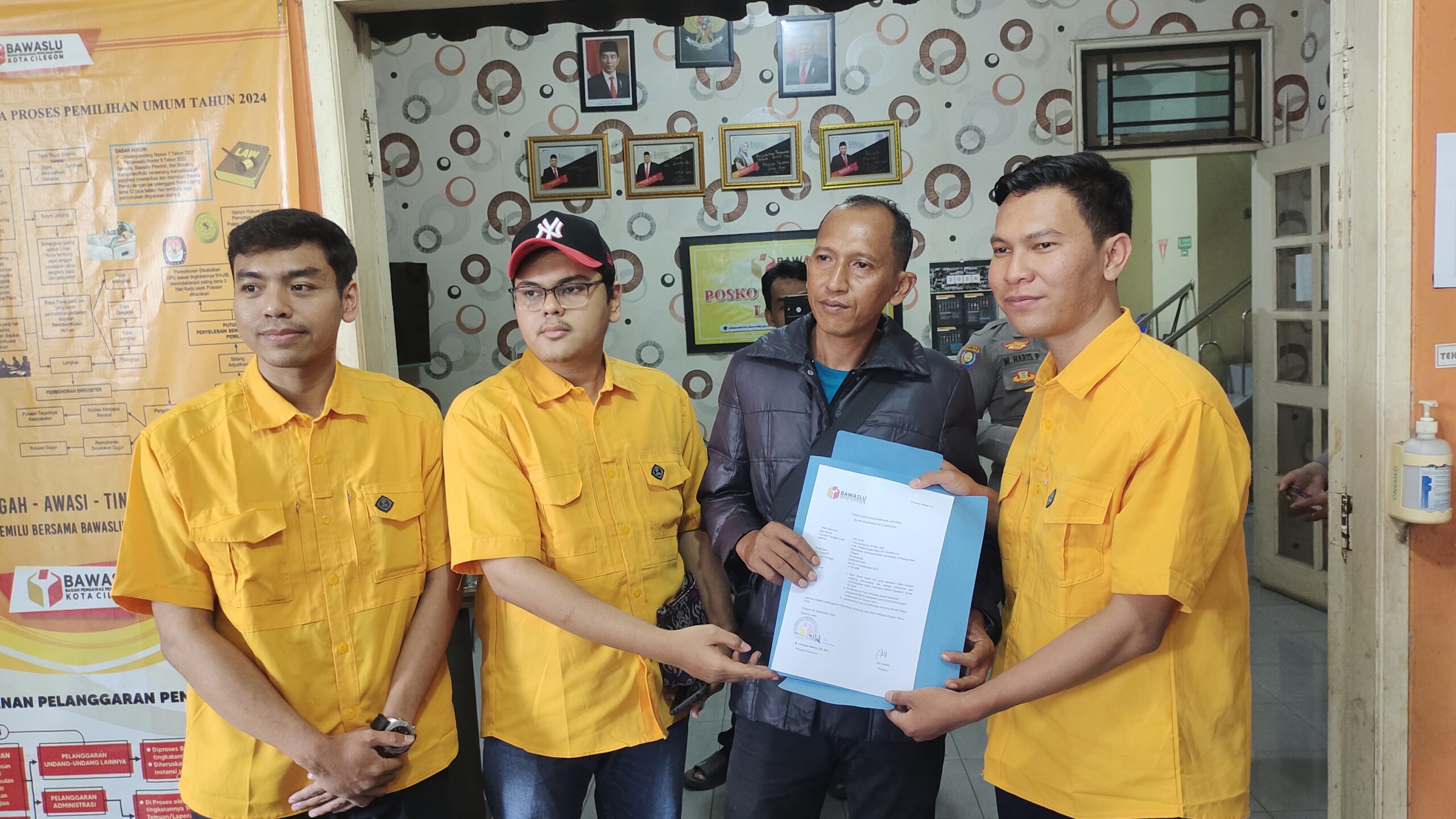 Kampanyekan Petahana, Lurah Gerem Cilegon Dilaporkan ke Bawaslu