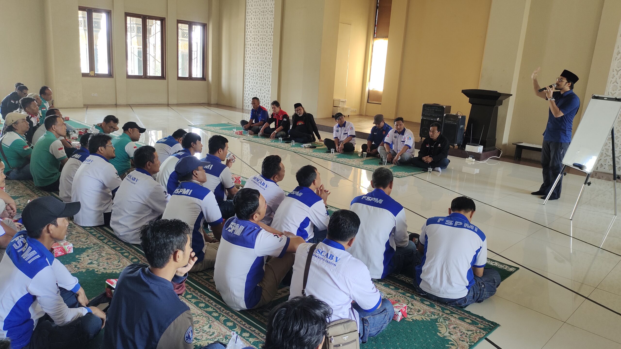Diskusi Bersama Buruh, Fajar Hadi Prabowo Ingin Tingkatkan Kesejahteraan Pekerja di Cilegon