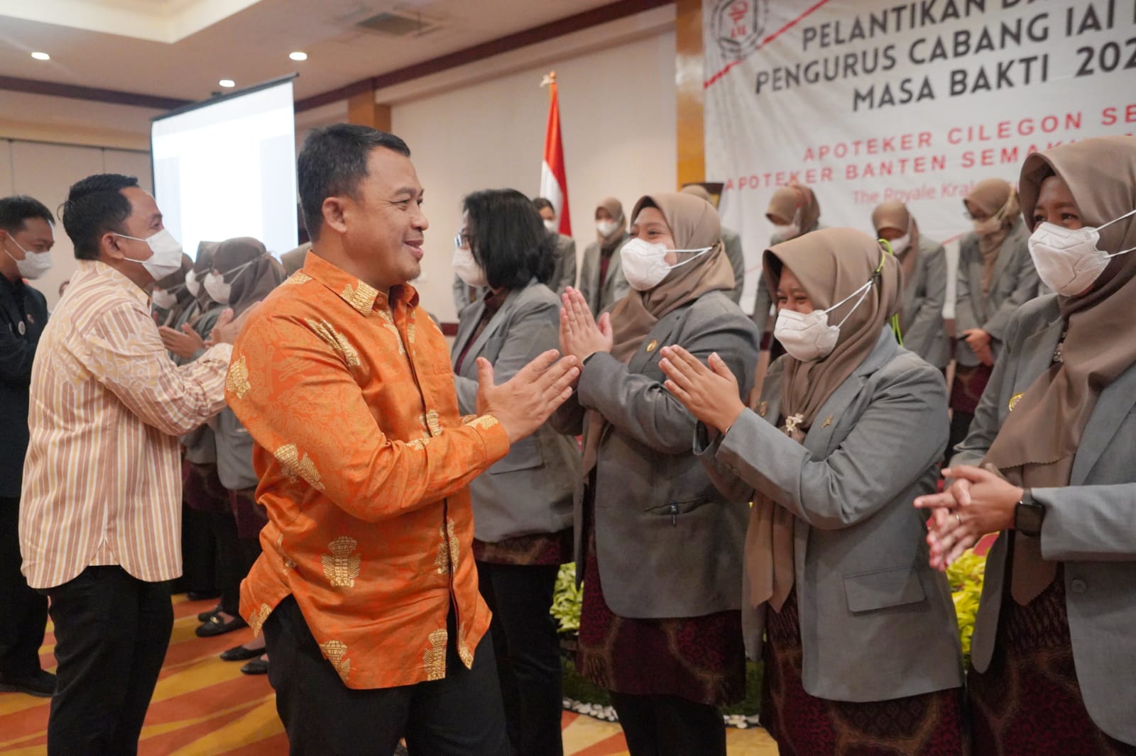 Hadiri Pelantikan IAI, Sanuji Minta Apoteker Cilegon Tunjukkan Kinerja Baik