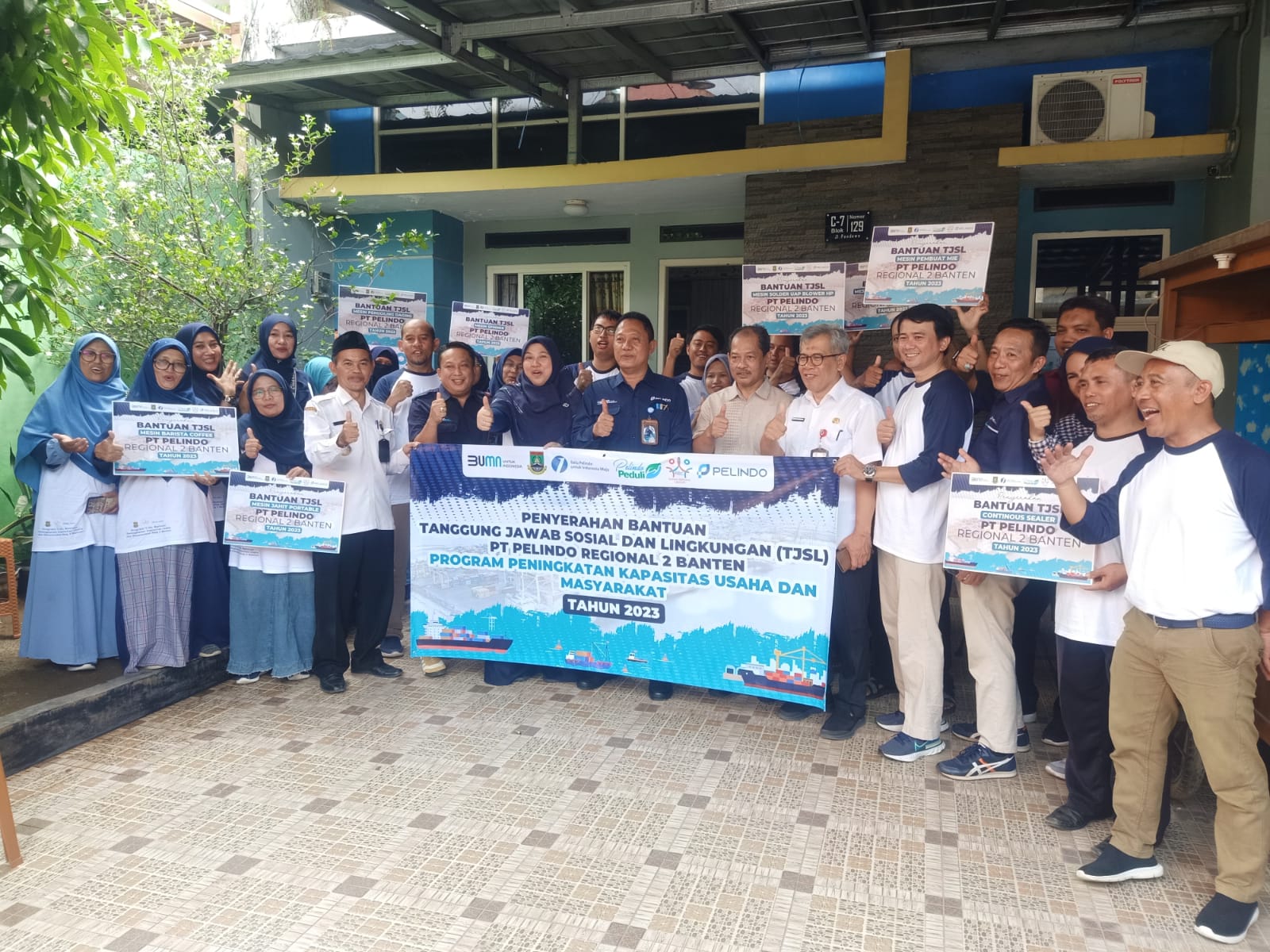 PT Pelindo Regional 2 Banten Berikan Bantuan Pada Pelaku Usaha Kecil