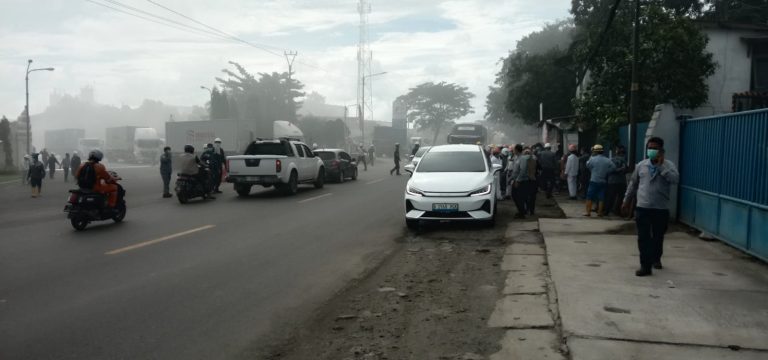 Bau Menyengat, Pabrik Kimia PT MCCI di Cilegon Meledak