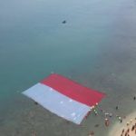 Sambut HUT RI ke-81, Bendera Merah Putih Raksasa Membentang di Selat Sunda: Aksi Patriotik Jaga Laut Cilegon
