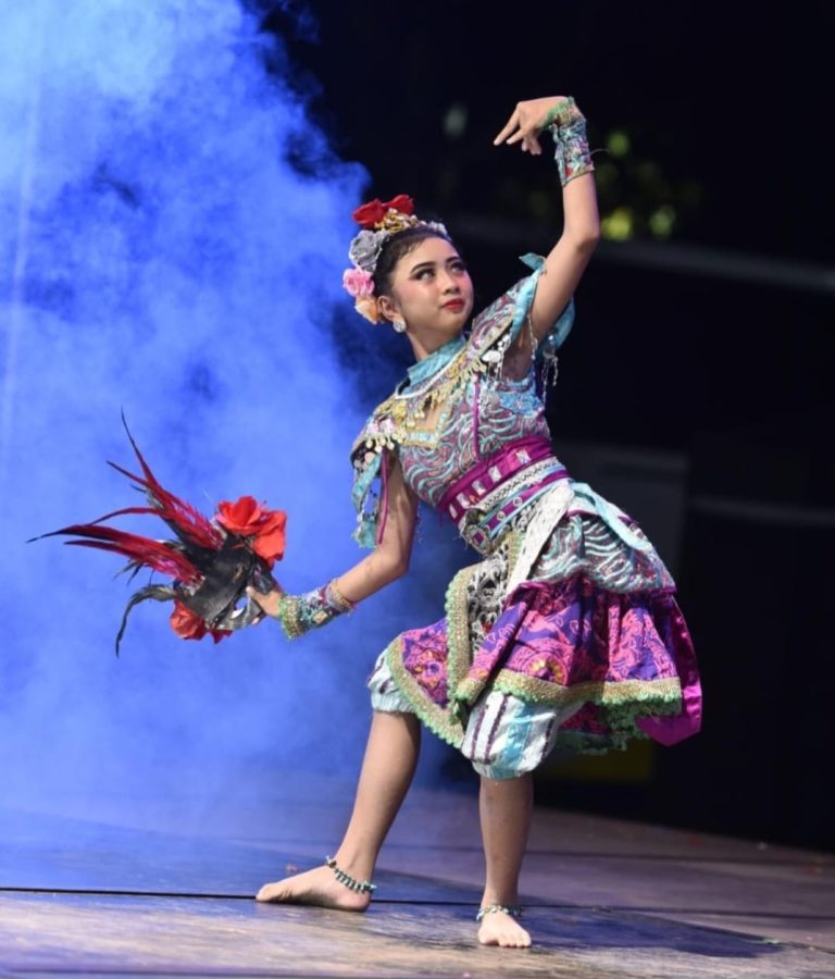Tampil Bawakan Tari Jaipong dan Wani Nusantara, Penari Cilik Cilegon Quinesha Raih Penghargaan Internasional