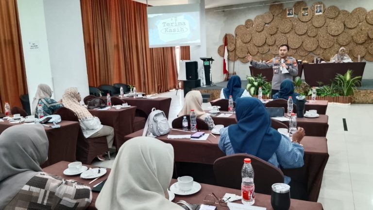 Cegah TPPO, DP3AP2KB Cilegon Bekali Aktivis PATBM Cara Dampingi Korban